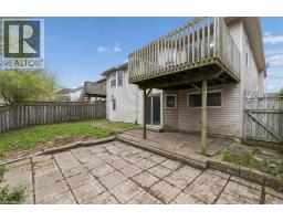 83 CANROBERT Street - 39
