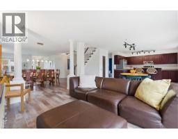 162 LIVINGSTON Boulevard - 33