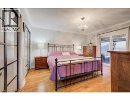 4 RONALD Road - 12