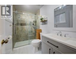 4 RONALD Road - 20
