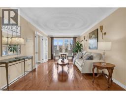 228 MICHENER Crescent - 16