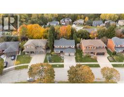 228 MICHENER Crescent - 50