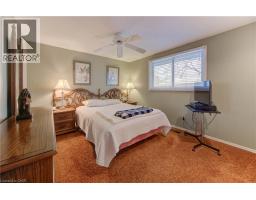 33 MANOR Drive - 16