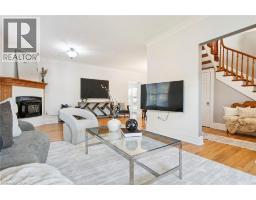 132 QUEEN Street W - 15