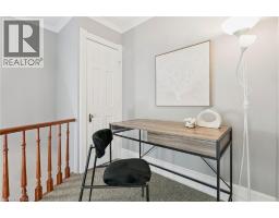 132 QUEEN Street W - 37