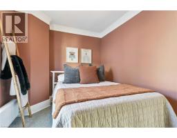 132 QUEEN Street W - 38