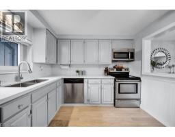 215 Glamis Road Unitno. 2, MLS 40749654