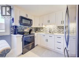 26 CLUTHE Crescent - 13