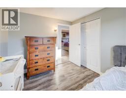 26 CLUTHE Crescent - 22