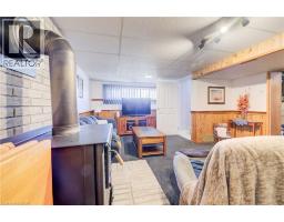 26 CLUTHE Crescent - 27