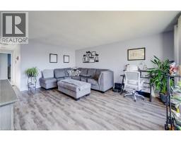 26 CLUTHE Crescent - 3