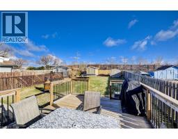 26 CLUTHE Crescent - 34