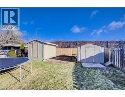 26 CLUTHE Crescent - 38