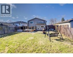 26 CLUTHE Crescent - 40