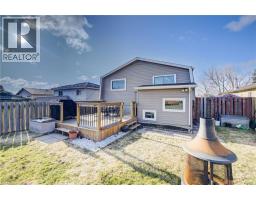 26 CLUTHE Crescent - 41