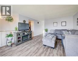 26 CLUTHE Crescent - 5