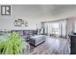 26 CLUTHE Crescent - 6
