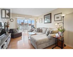 265 WESTCOURT Place UnitNo. 705 - 8