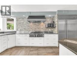 358 GREEN ACRES Drive - 4