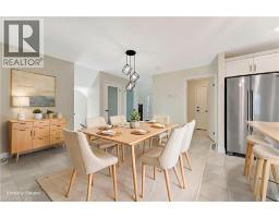 4 LIVINGSTON Drive - 11