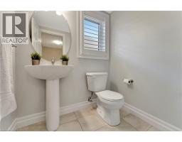 4 LIVINGSTON Drive - 25