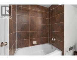 250 AINSLIE Street S UnitNo. 48 - 38