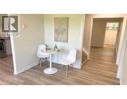 37 ST. CHARLES Place - 20