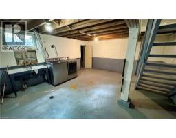 37 ST. CHARLES Place - 35