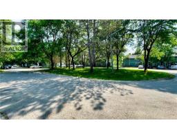 37 ST. CHARLES Place - 41