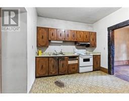 502 BUTTER Road W - 12