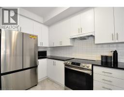 677 PARK Road N UnitNo. 93 - 11
