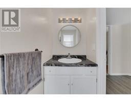 110 AYR Street - 30