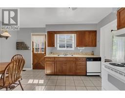 110 AYR Street - 8