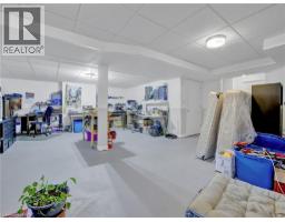 66 LILLIAN Way - 38