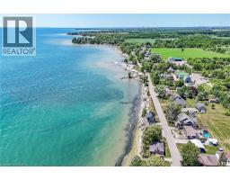 86 LAKESHORE Road - 44