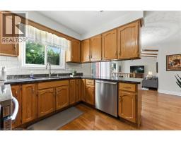 286 LLOYMINN Avenue - 6