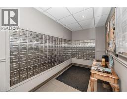 35 GREEN VALLEY Drive UnitNo. 402 - 6