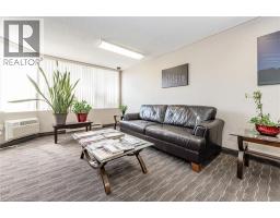 35 GREEN VALLEY Drive UnitNo. 402 - 9