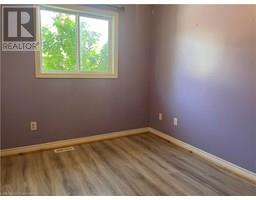17 MAPLEVIEW Drive - 22
