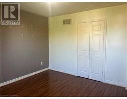 17 MAPLEVIEW Drive - 25
