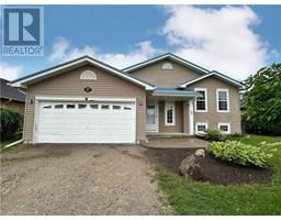 17 MAPLEVIEW Drive - 4