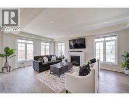 2 WILLIAM DUNLOP Street - 12