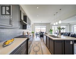 2 WILLIAM DUNLOP Street - 18