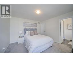 2 WILLIAM DUNLOP Street - 32