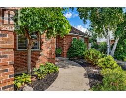 17 KINTYRE Court - 4