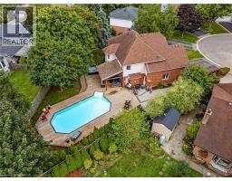 17 KINTYRE Court - 41