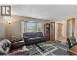 17 KINTYRE Court - 8