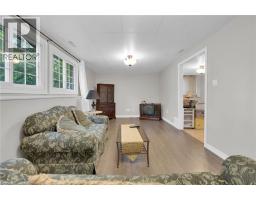 16 CRESTLYNN Crescent - 29