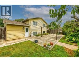 16 CRESTLYNN Crescent - 36