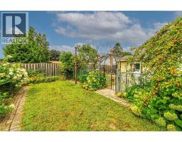 16 CRESTLYNN Crescent - 41